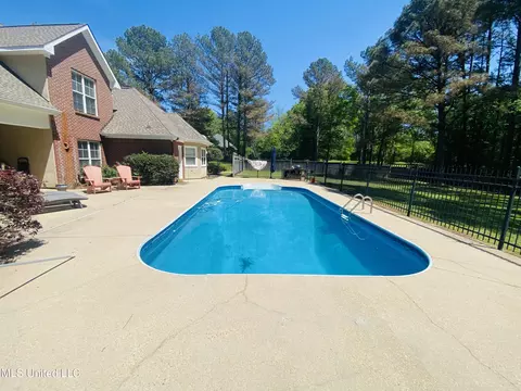 Exterior - 140 Oak View Dr, Terry, MS 39170 photo 9 of 16