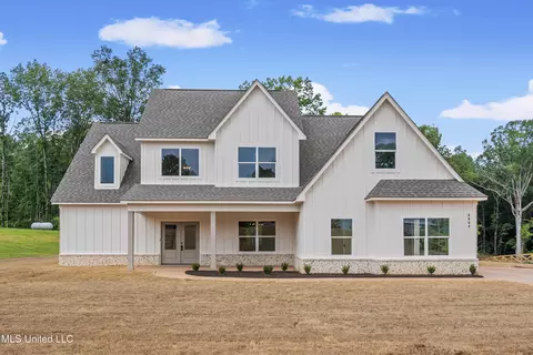 2907 Highwoods Dr, Byhalia, MS 38611