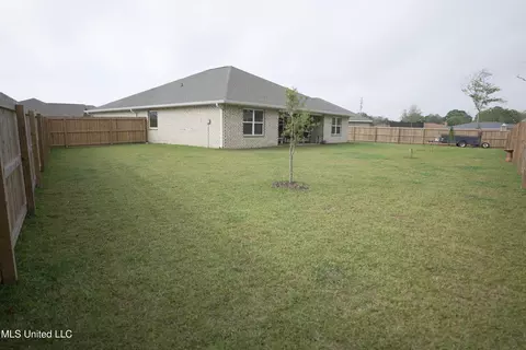 Exterior - 1072 Enclave Cir, Long Beach, MS 39560 photo 3 of 3