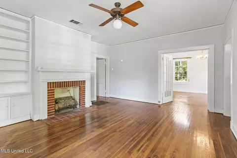 Living - 1621 St Ann St, Jackson, MS 39202 photo 2 of 3