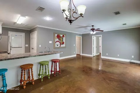Living - 132 Cedar Spring Cir, Pearl, MS 39208 photo 3 of 3