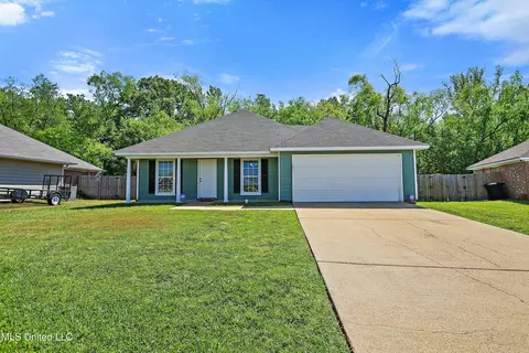 132 Cedar Spring Cir, Pearl, MS 39208