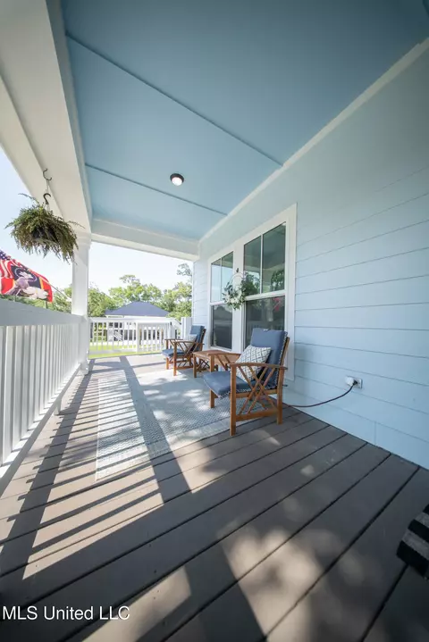Exterior - 134 Markham Dr, Long Beach, MS 39560 photo 3 of 5