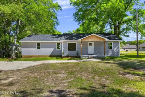 429 Old Whitfield Rd, Pearl, MS 39208