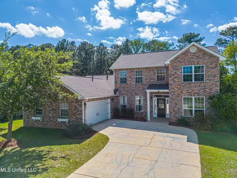 11936 Summerhaven Cir, Gulfport, MS 39503