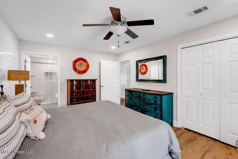 Bedroom - 421 E 4th St, Long Beach, MS 39560 photo 3 of 3