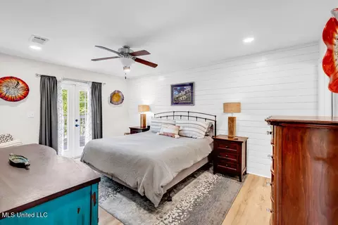 Bedroom - 421 E 4th St, Long Beach, MS 39560 photo 2 of 3