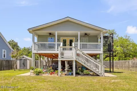 Exterior - 421 E 4th St, Long Beach, MS 39560 photo 7 of 10