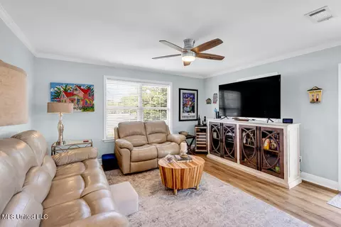 Living - 421 E 4th St, Long Beach, MS 39560 photo 2 of 3