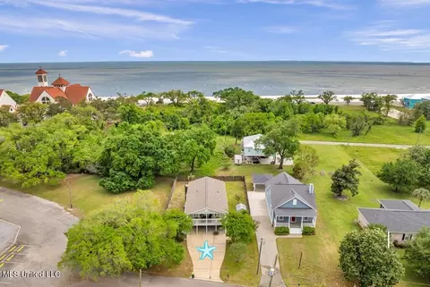 View/Area - 421 E 4th St, Long Beach, MS 39560 photo 1 of 3