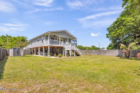Exterior - 421 E 4th St, Long Beach, MS 39560 photo 10 of 10