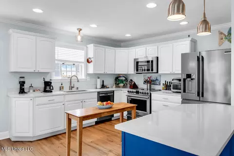 Kitchen - 421 E 4th St, Long Beach, MS 39560 photo 1 of 4