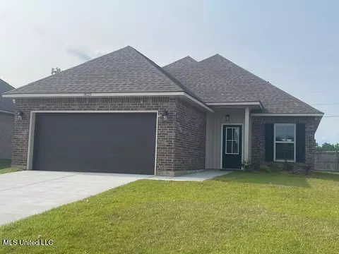 18028 Evergreen Dr, Gulfport, MS 39503