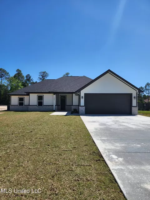 13997 Glendale Rd, Vancleave, MS 39565