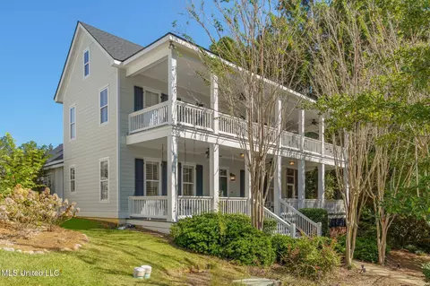 46 Bellegrass Blvd, Hattiesburg, MS 39402