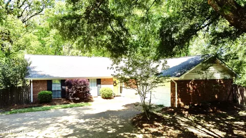 103 Woodmoor Cv, Clinton, MS 39056