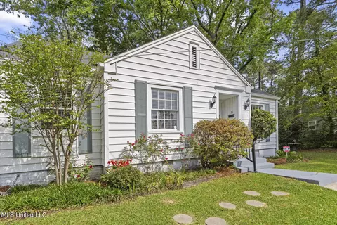 Exterior - 141 River Park Dr, Jackson, MS 39202 photo 2 of 10