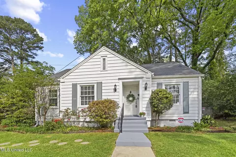 141 River Park Dr, Jackson, MS 39202