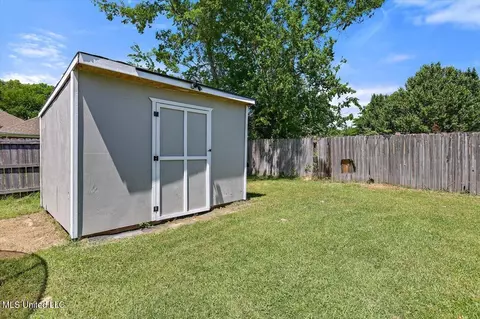 Exterior - 329 Cherry Bark Dr, Brandon, MS 39047 photo 5 of 5