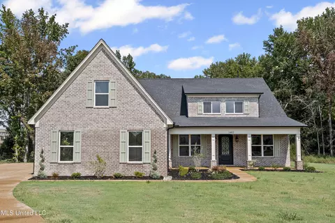 1482 John Thomas Cv, Hernando, MS 38632