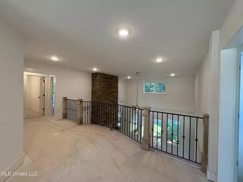Entry Way - 1483 John Thomas Cv, Hernando, MS 38632 photo 4 of 4