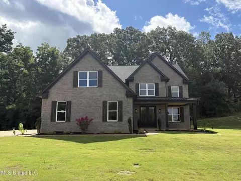1483 John Thomas Cv, Hernando, MS 38632