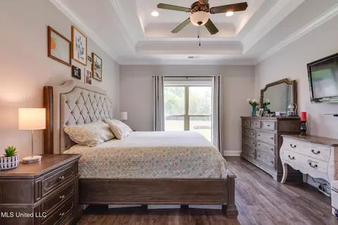Bedroom - 742 Moore Loop, Byhalia, MS 38611 photo 2 of 4