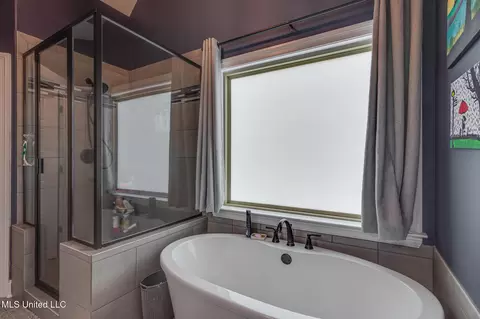 Bath - 742 Moore Loop, Byhalia, MS 38611 photo 3 of 5