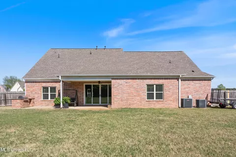5525 E Pointe Dr, Southaven, MS 38672 photo 35
