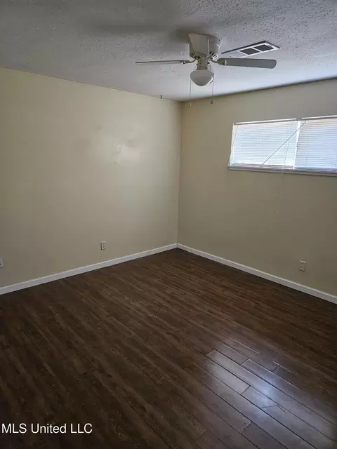 5604 Hearn St, Jackson, MS 39206 photo 8