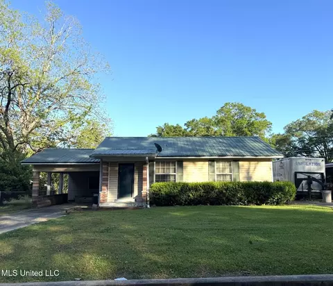 19 Beechwood Ln, Natchez, MS 39120