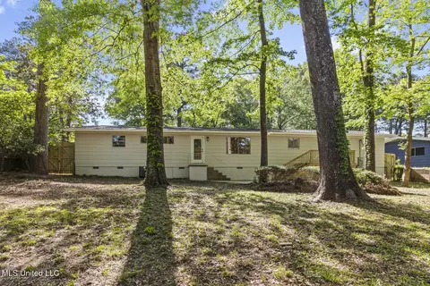 864 Briarwood Dr, Jackson, MS 39211 photo 26