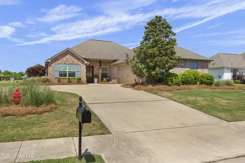 185 Lakeway Dr, Madison, MS 39110
