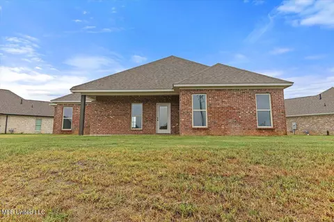 Exterior - 129 Southern Oak Way, Canton, MS 39046 photo 4 of 6