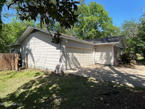 Exterior - 1680 Winchester St, Jackson, MS 39211 photo 3 of 6
