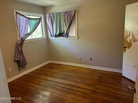 Bedroom - 1680 Winchester St, Jackson, MS 39211 photo 2 of 3