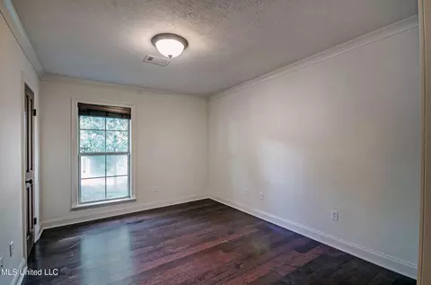 Bedroom - 139 Chippewa Cir, Jackson, MS 39211 photo 3 of 7