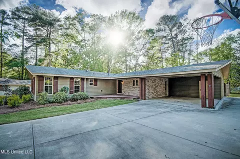 Other - 139 Chippewa Cir, Jackson, MS 39211 photo 2 of 11