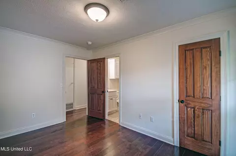 Bedroom - 139 Chippewa Cir, Jackson, MS 39211 photo 4 of 7