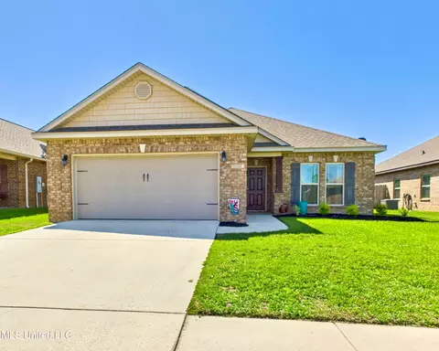 122 Clear Springs Cir, Ocean Springs, MS 39564