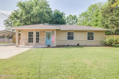 151 Locust Dr, D'iberville, MS 39540