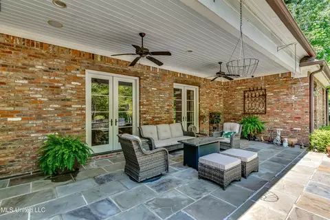 4156 Ridgewood Rd, Jackson, MS 39211 photo 5