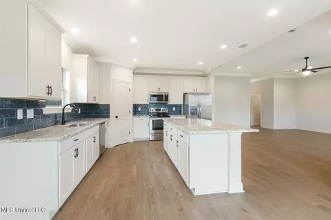 10 Diane Cv, Long Beach, MS 39560 photo 9