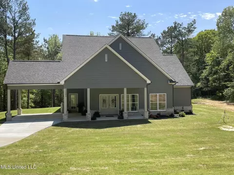 11583 Brownsferry Rd, Sarah, MS 38665
