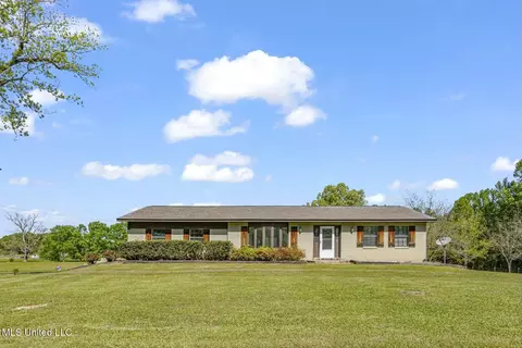 7027 Highway 18, Utica, MS 39175
