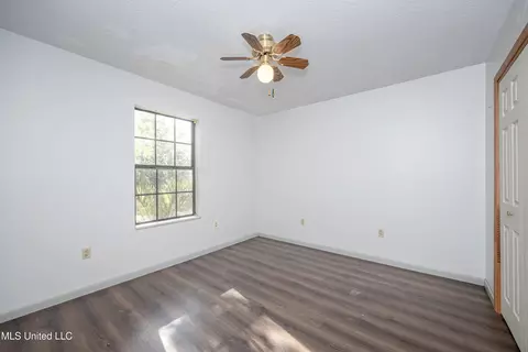 Bedroom - 21521 Billy Johnson Rd, Moss Point, MS 39562 photo 6 of 6
