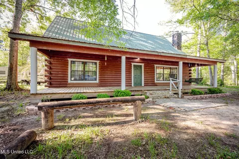 Exterior - 21521 Billy Johnson Rd, Moss Point, MS 39562 photo 7 of 25