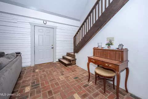 Entry Way - 21521 Billy Johnson Rd, Moss Point, MS 39562 photo 1 of 3