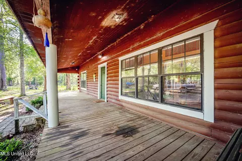 Exterior - 21521 Billy Johnson Rd, Moss Point, MS 39562 photo 6 of 25
