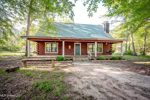 Exterior - 21521 Billy Johnson Rd, Moss Point, MS 39562 photo 8 of 25